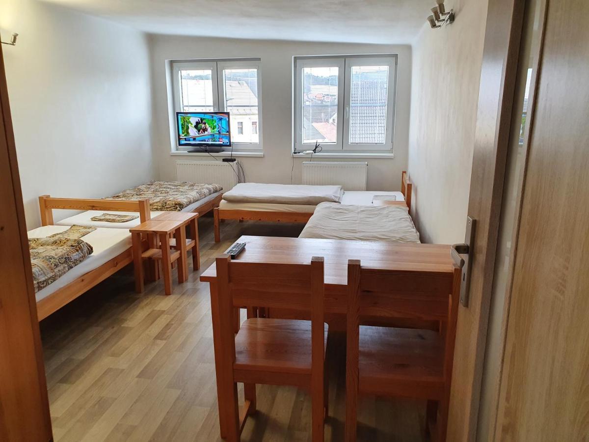 Apartman Plasy Eksteriør bilde
